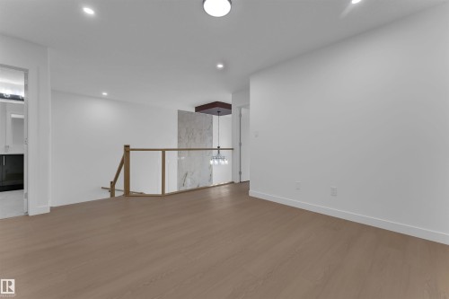 3512 41 Avenue, Beaumont, AB - Indoor Photo Showing Other Room