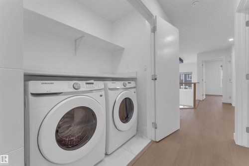 3512 41 Avenue, Beaumont, AB - Indoor Photo Showing Laundry Room