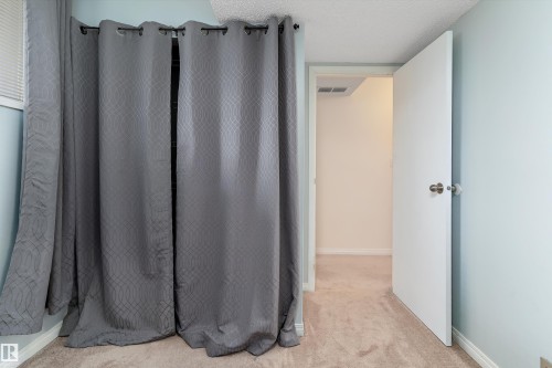 3415 48 Street, Edmonton, AB - Indoor Photo Showing Bathroom