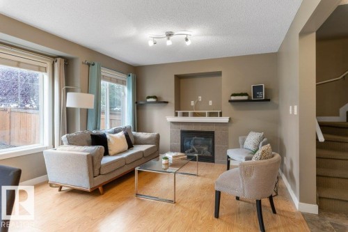 70 14208 36 Street, Edmonton, AB - Indoor Photo Showing Living Room With Fireplace