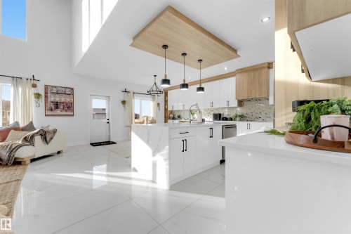 3822 42 Avenue, Beaumont, AB - Indoor Photo Showing Kitchen With Upgraded Kitchen