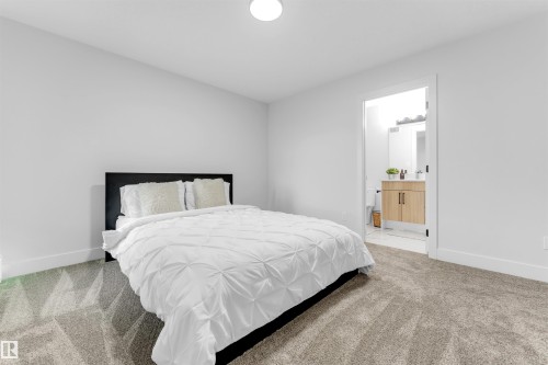 3822 42 Avenue, Beaumont, AB - Indoor Photo Showing Bedroom