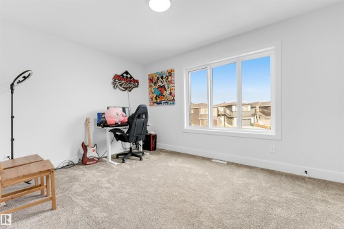 3822 42 Avenue, Beaumont, AB - Indoor