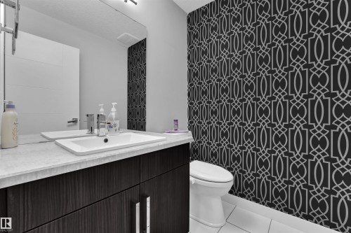 728 177 Street, Edmonton, AB - Indoor Photo Showing Bathroom