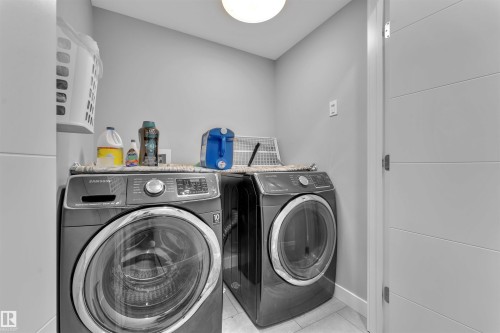 728 177 Street, Edmonton, AB - Indoor Photo Showing Laundry Room