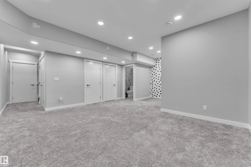 728 177 Street, Edmonton, AB - Indoor Photo Showing Other Room