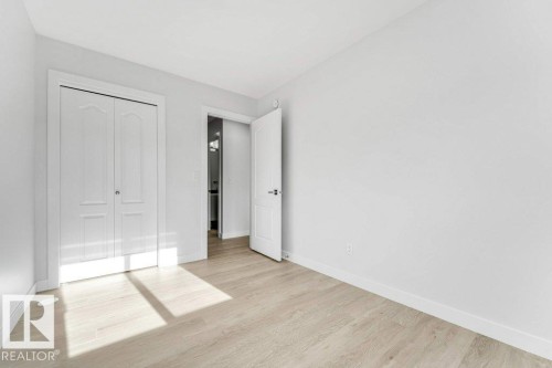1007 Aster Boulevard, Edmonton, AB - Indoor Photo Showing Other Room