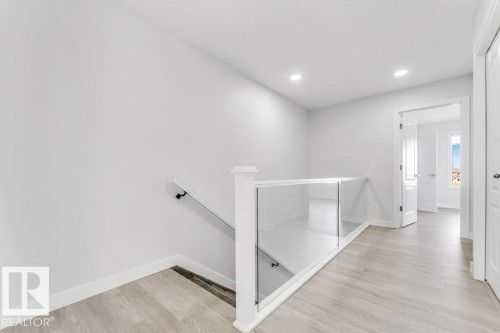 1007 Aster Boulevard, Edmonton, AB - Indoor Photo Showing Other Room