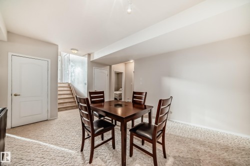 22 Lakewood Cove N, Spruce Grove, AB - Indoor Photo Showing Dining Room