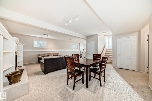 22 Lakewood Cove N, Spruce Grove, AB - Indoor Photo Showing Dining Room