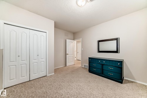 22 Lakewood Cove N, Spruce Grove, AB - Indoor