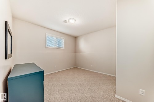 22 Lakewood Cove N, Spruce Grove, AB - Indoor Photo Showing Other Room