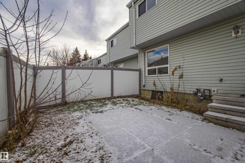 112 Dickinsfield Court Nw, Edmonton, AB - Outdoor