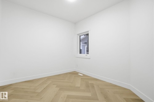 3309 Chernowski Way, Edmonton, AB - Indoor Photo Showing Other Room