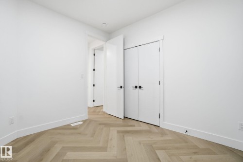 3309 Chernowski Way, Edmonton, AB - Indoor Photo Showing Other Room