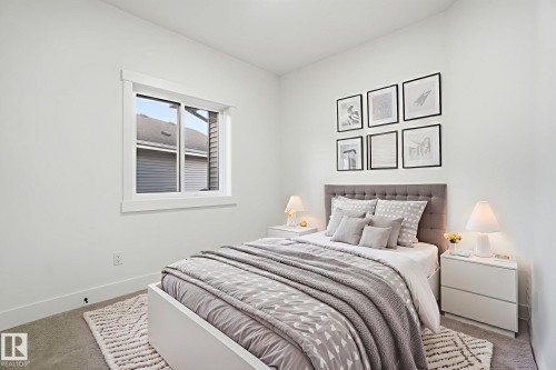 3309 Chernowski Way, Edmonton, AB - Indoor Photo Showing Bedroom