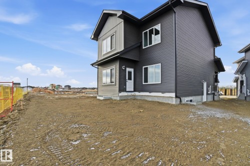 3309 Chernowski Way, Edmonton, AB - Outdoor