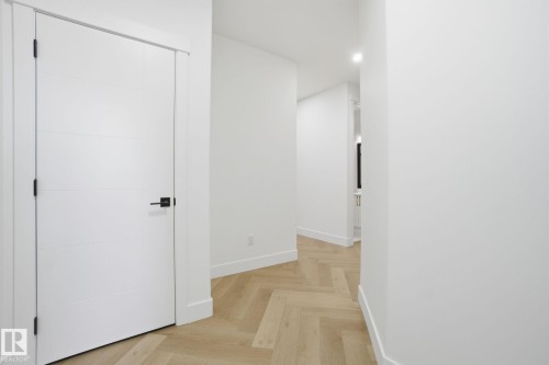 3309 Chernowski Way, Edmonton, AB - Indoor Photo Showing Other Room