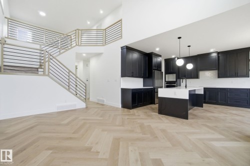 3294 Chernowski Way, Edmonton, AB - Indoor Photo Showing Kitchen With Upgraded Kitchen