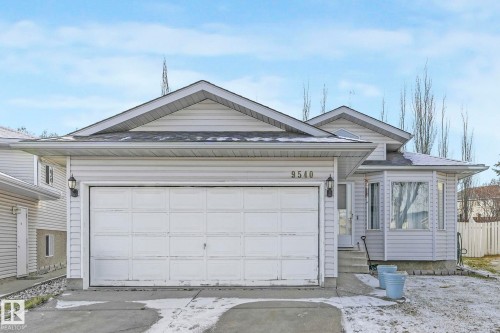 9540 177 Avenue, Edmonton, AB - Outdoor