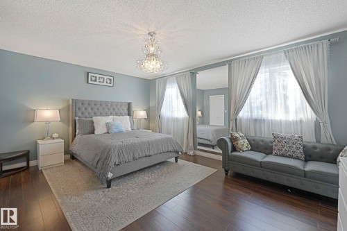 9540 177 Avenue, Edmonton, AB - Indoor Photo Showing Bedroom