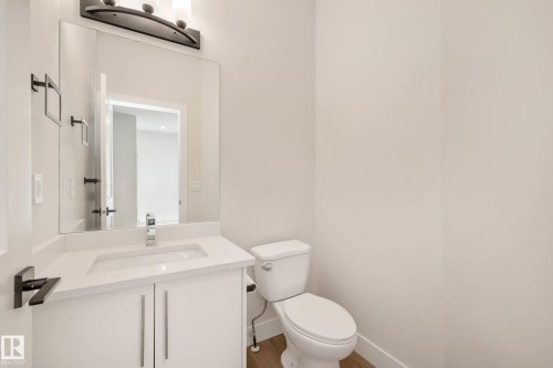 374 Bluff Cove, Leduc, AB - Indoor Photo Showing Bathroom