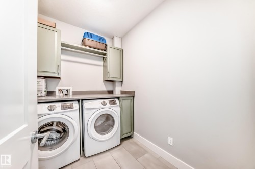 307 528 Griesbach Parade, Edmonton, AB - Indoor Photo Showing Laundry Room