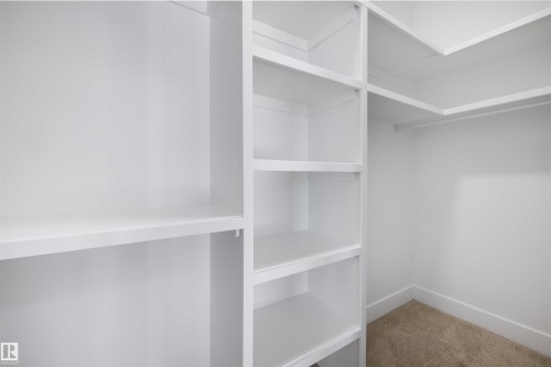 10711 52 Street, Edmonton, AB - Indoor With Storage