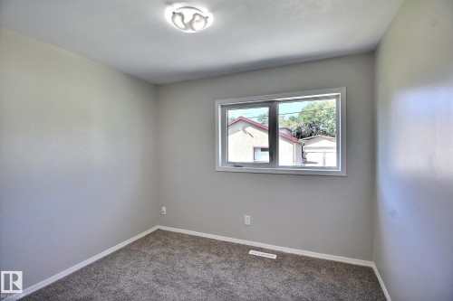 11512 67 Street, Edmonton, AB - Indoor Photo Showing Other Room