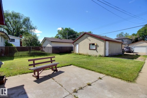 11512 67 Street, Edmonton, AB - Outdoor