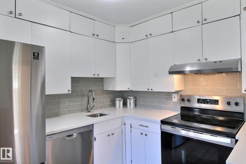 11512 67 Street, Edmonton, AB - Indoor Photo Showing Kitchen