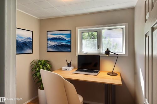 11512 67 Street, Edmonton, AB - Indoor Photo Showing Office