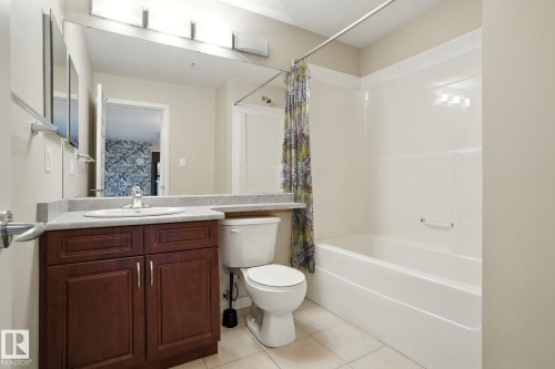 113 11615 Ellerslie Road, Edmonton, AB - Indoor Photo Showing Bathroom