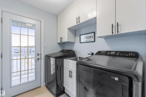 4992 Thibault Way, Edmonton, AB - Indoor Photo Showing Laundry Room