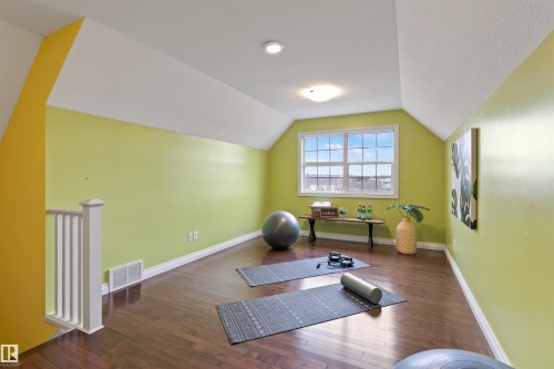 4992 Thibault Way, Edmonton, AB - Indoor