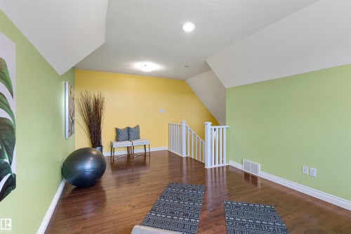 4992 Thibault Way, Edmonton, AB - Indoor Photo Showing Other Room