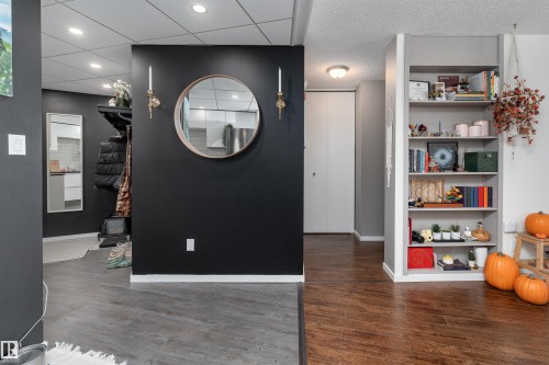 508 10045 117 Street, Edmonton, AB - Indoor Photo Showing Other Room