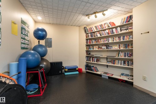 508 10045 117 Street, Edmonton, AB - Indoor