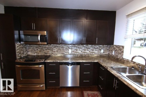 9541A 180A Street, Edmonton, AB - Indoor Photo Showing Kitchen With Double Sink With Upgraded Kitchen