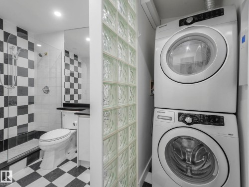 105 11415 100 Avenue, Edmonton, AB - Indoor Photo Showing Laundry Room