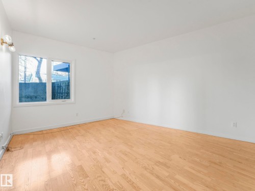 105 11415 100 Avenue, Edmonton, AB - Indoor Photo Showing Other Room