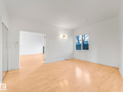 105 11415 100 Avenue, Edmonton, AB - Indoor Photo Showing Other Room