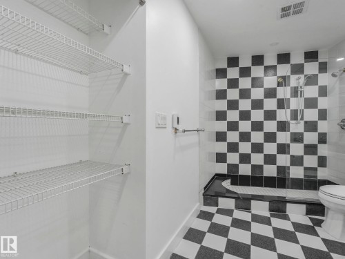 105 11415 100 Avenue, Edmonton, AB - Indoor With Storage