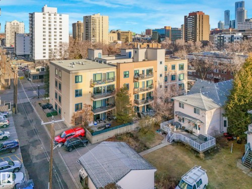 105 11415 100 Avenue, Edmonton, AB - Outdoor