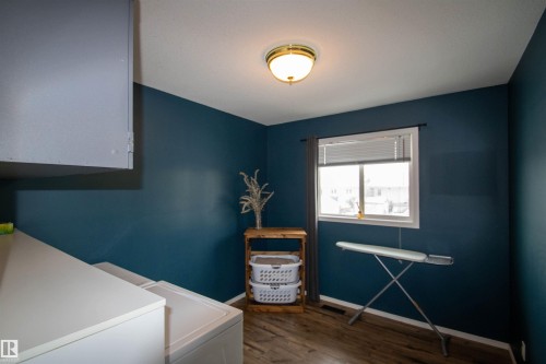 5421 53 Ave, St. Paul Town, AB - Indoor