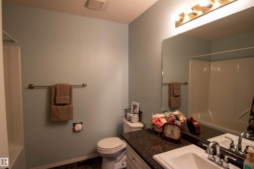 5421 53 Ave, St. Paul Town, AB - Indoor Photo Showing Bathroom