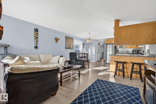 1160 Aspen Drive W, Leduc, AB - Indoor Photo Showing Living Room