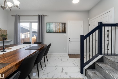 5439 Chappelle Road, Edmonton, AB - Indoor