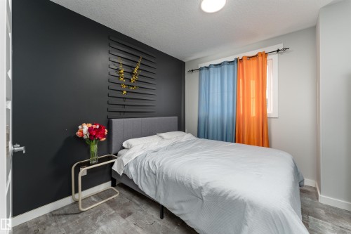 5439 Chappelle Road, Edmonton, AB - Indoor Photo Showing Bedroom