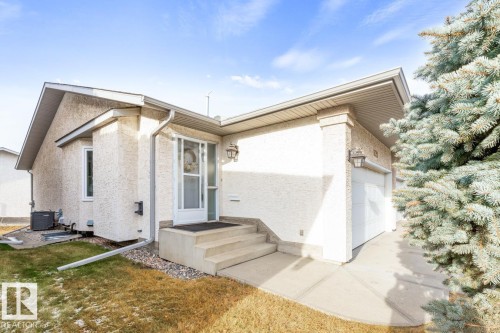 6572 158 Avenue, Edmonton, AB - Outdoor